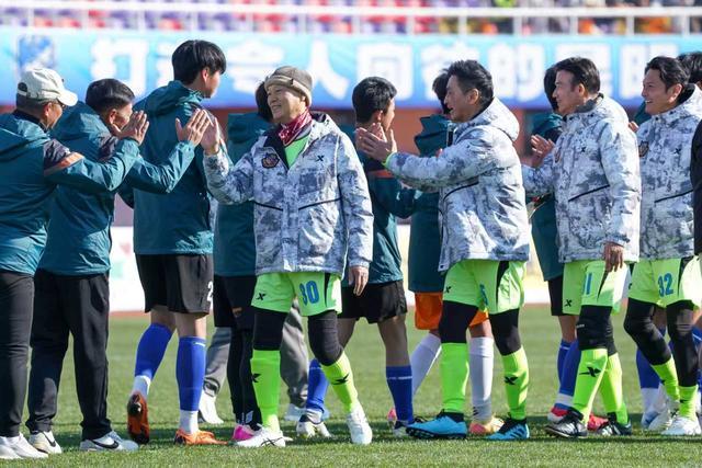 开云官网-滇港同心燃情绿茵！2026“滇港友谊赛”在昆明开赛