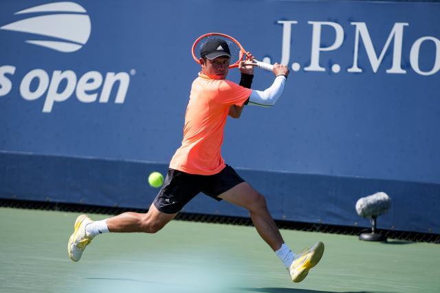 开云平台-吴易昺再创历史！ 逆转进美网32强 静候世界第一