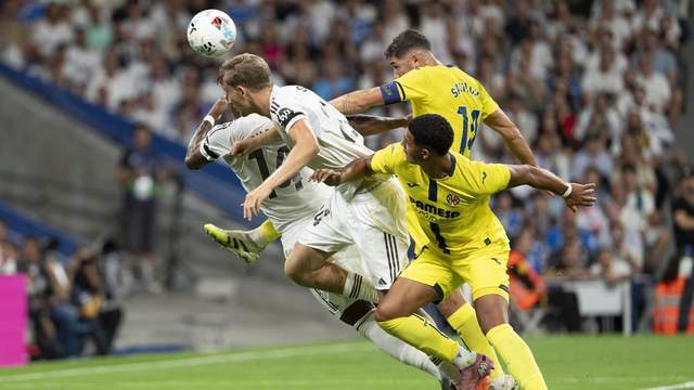 开云体育-比利亚雷亚尔vs皇家马德里：西甲积分榜二三名间的对决